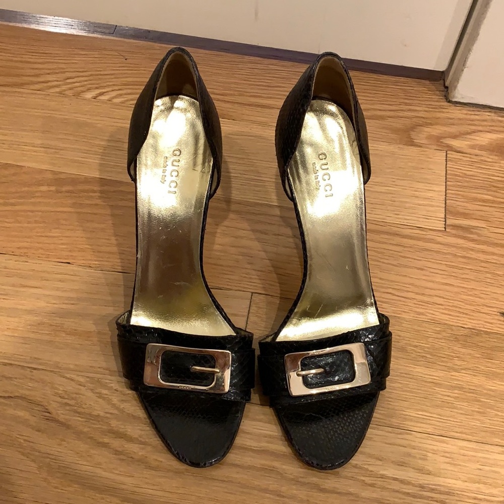 vintage gucci snakeskin heels